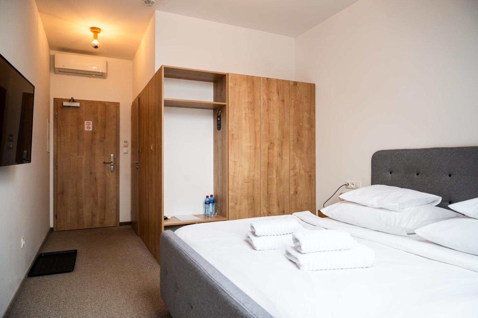 Guest house Elements